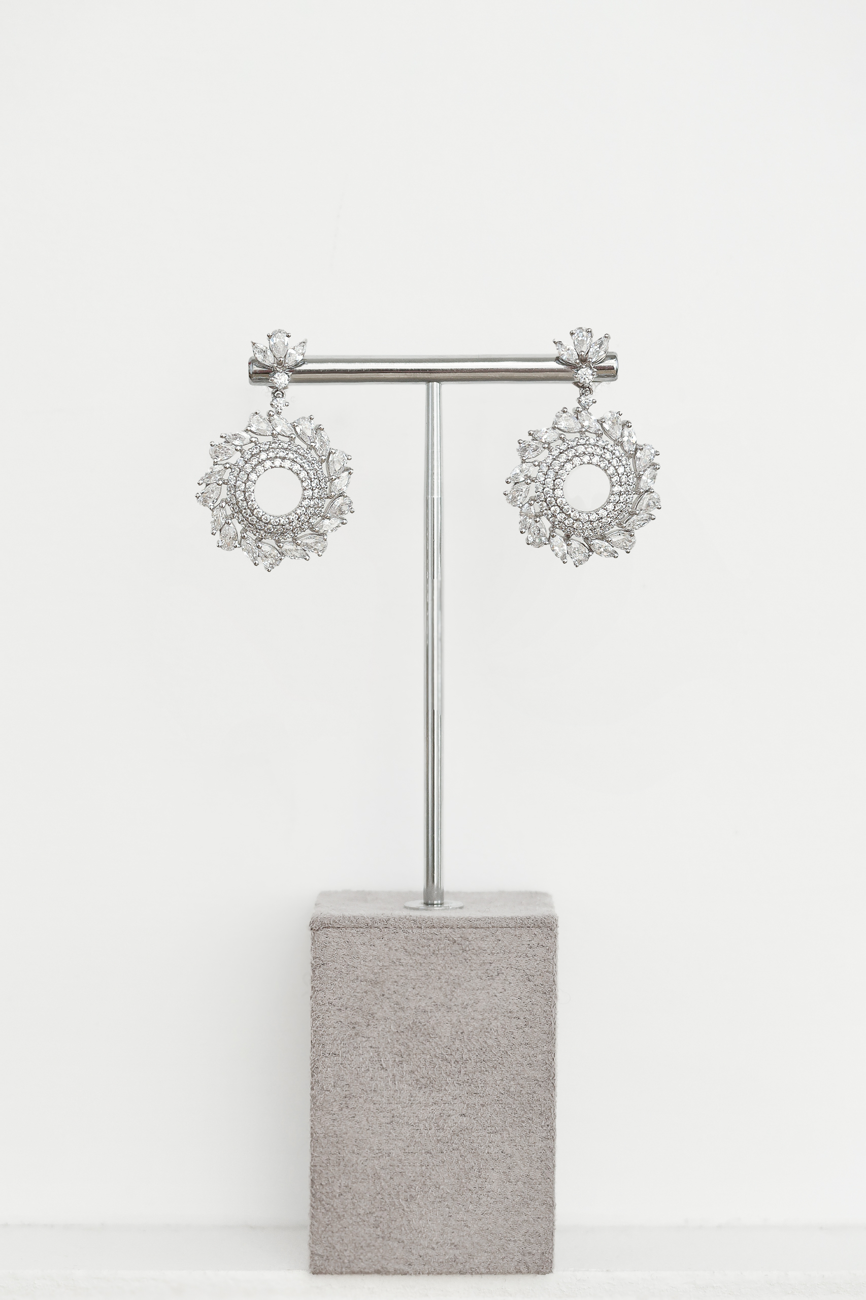 Alma Earrings