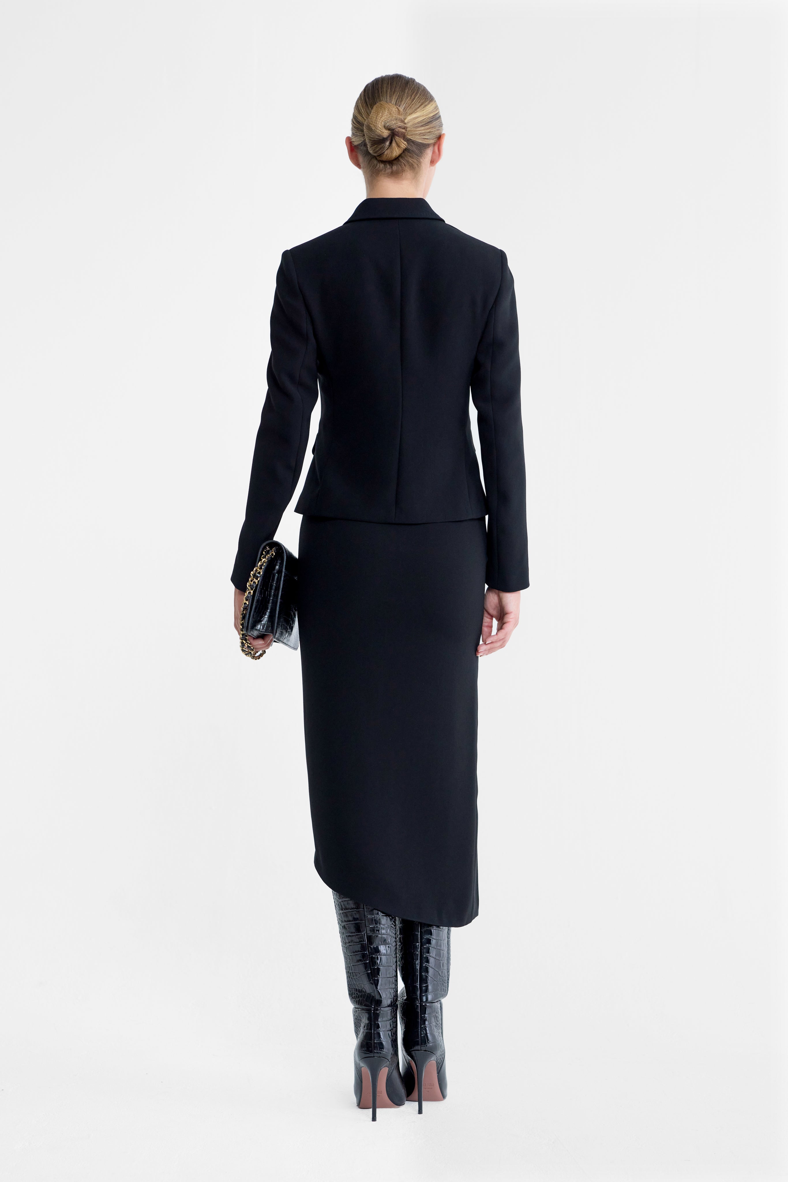 Diva Short Tailored Jacket in Black