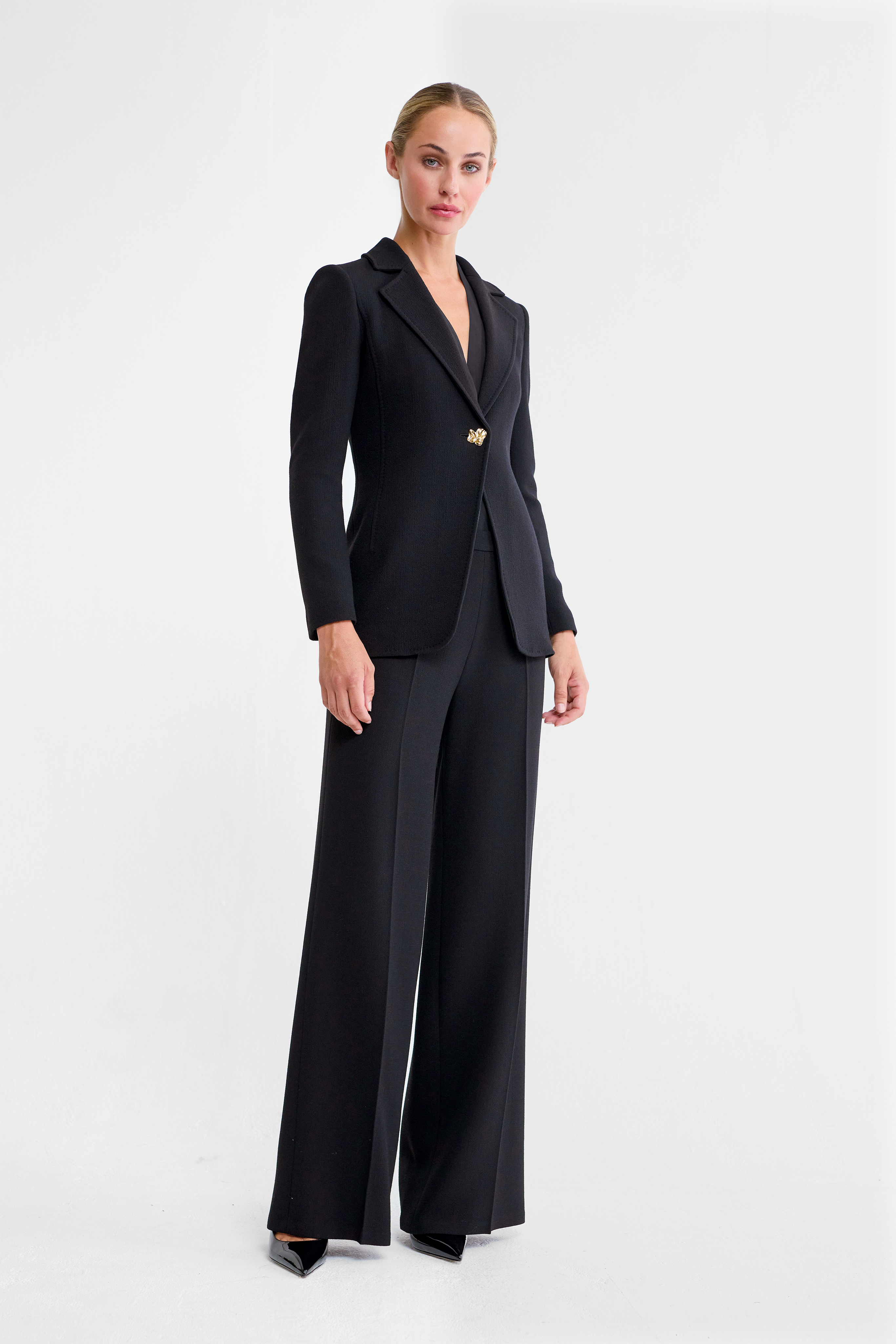 Azalea Single Breasted Wool Blazer in Black