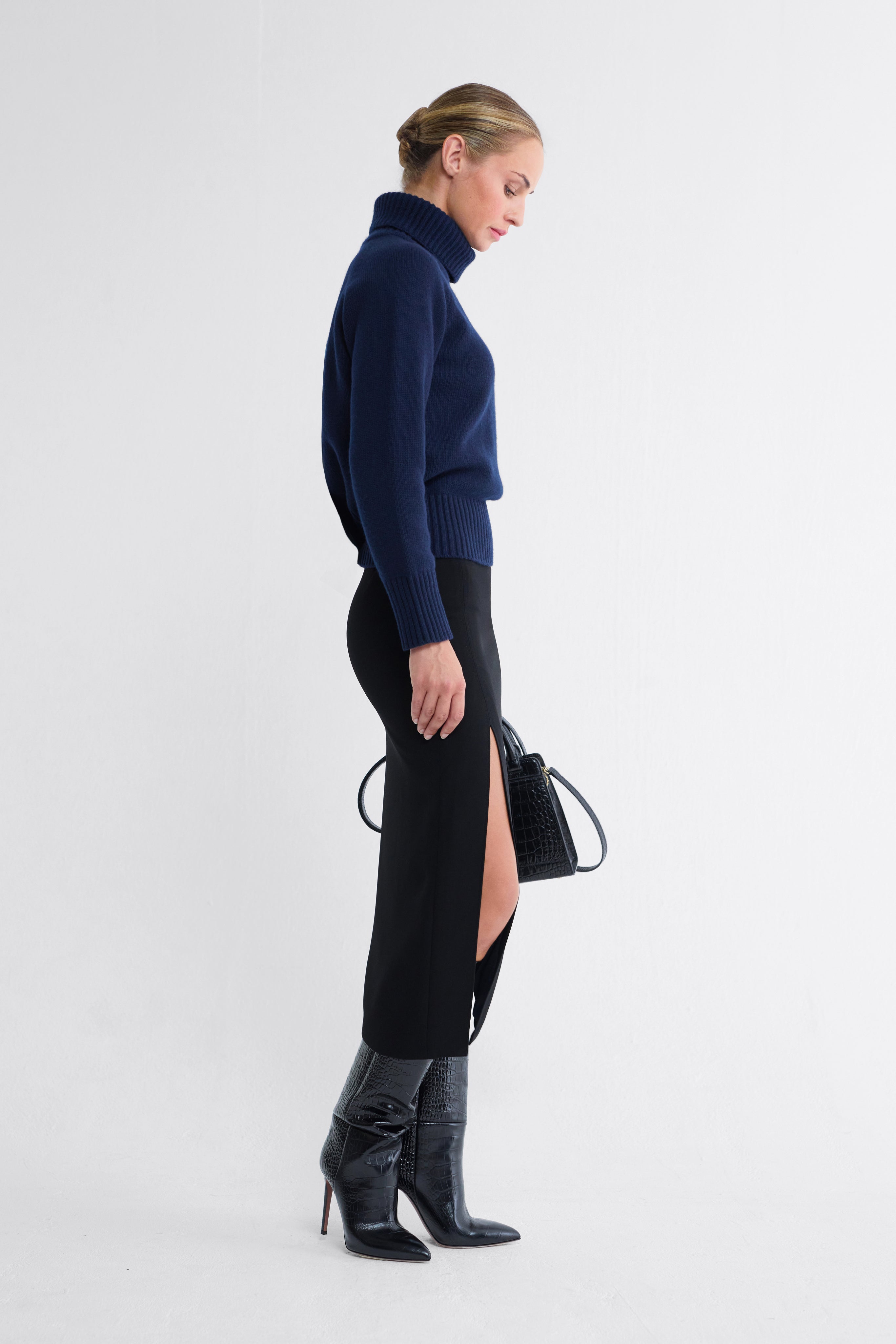 Macy Wool-Cashmere Roll Neck Sweater in Navy