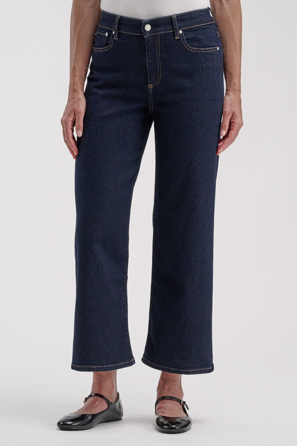 Saige Cave Jeans